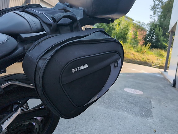 Yamaha MT-07 4 of 5