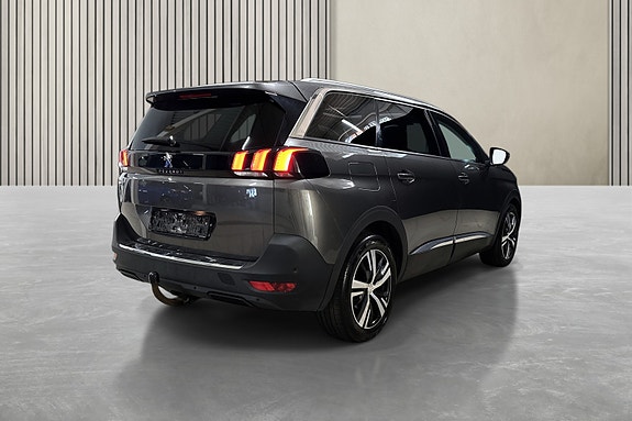 Peugeot 5008 5 of 5