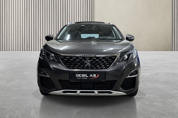 Peugeot 5008 2 of 5