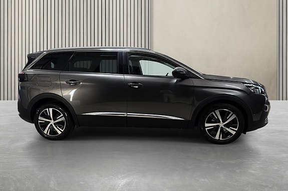 Peugeot 5008 4 of 5