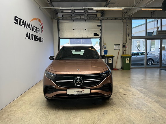 Mercedes-Benz EQA250 3 of 5