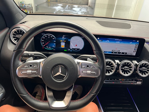 Mercedes-Benz EQA250 17 of 26