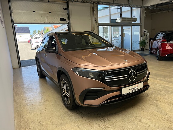 Mercedes-Benz EQA250 4 of 5