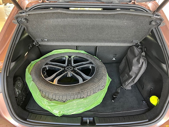 Mercedes-Benz EQA250 23 of 26