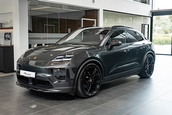 Porsche Macan 4 of 5
