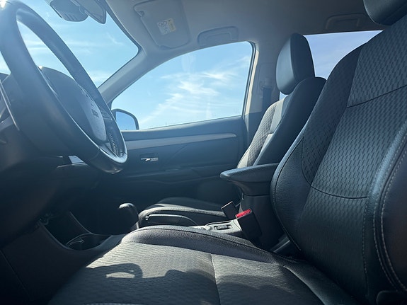 Mitsubishi Outlander 14 of 21