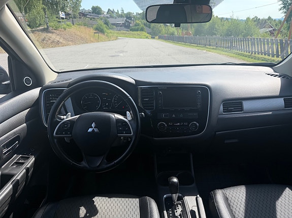 Mitsubishi Outlander 16 of 21