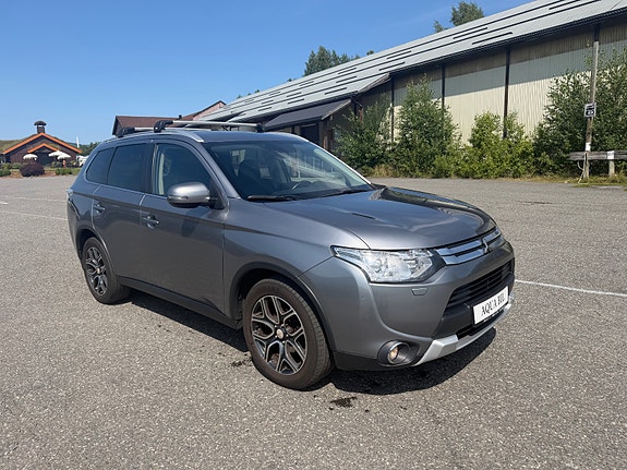 Mitsubishi Outlander 2 of 21