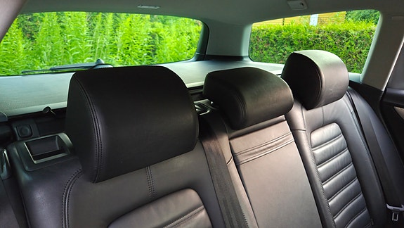Volkswagen Passat Alltrack 5 of 5