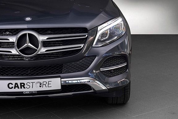 Mercedes-Benz GLE250 d 4 of 5
