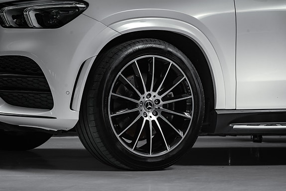 Mercedes-Benz GLE400 d 3 of 5