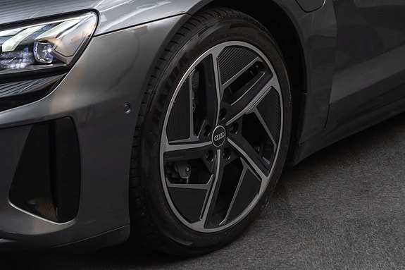Audi e-tron GT 6 of 30