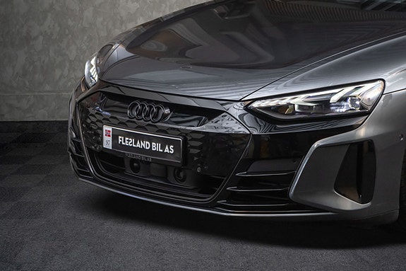 Audi e-tron GT 4 of 30