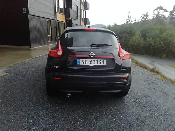 Nissan Juke 2 of 5