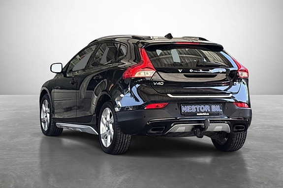 Volvo V40 Cross Country 5 of 5