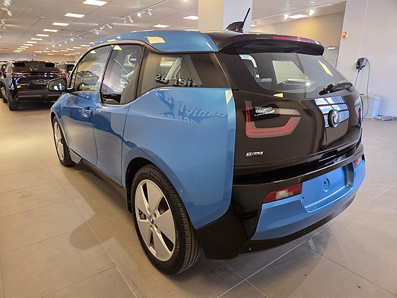 BMW i3 4 of 9