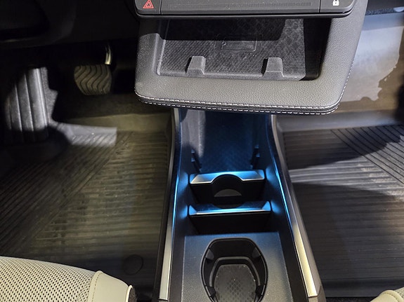 Renault Scenic E-Tech 10 of 12