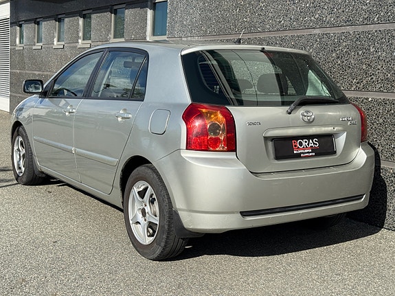 Toyota Corolla 5 of 5