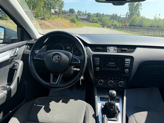 Skoda Octavia 13 of 17