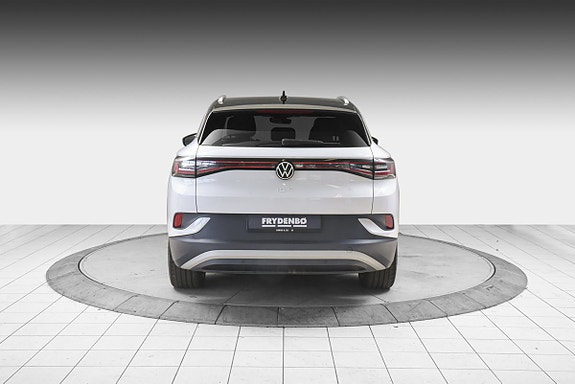 Volkswagen ID.4 4 of 5