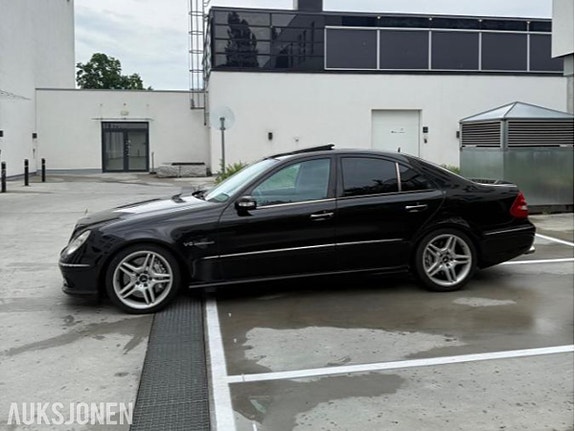 Mercedes-Benz E-Klasse 5 of 5