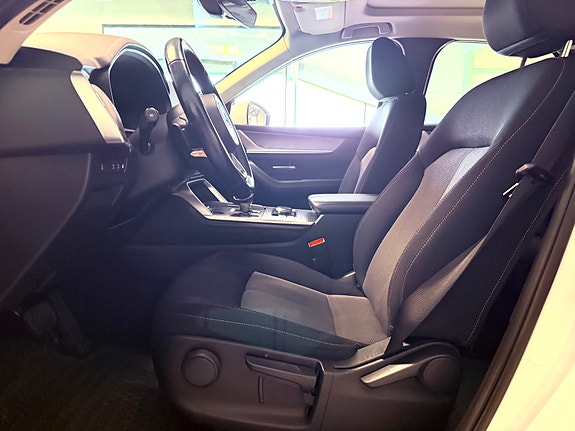 Mazda CX-60 11 of 16