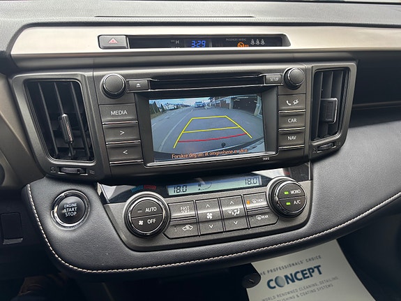 Toyota RAV4 26 of 30