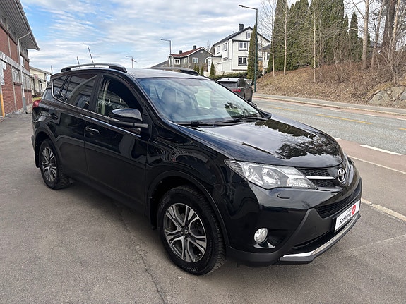 Toyota RAV4 6 of 30
