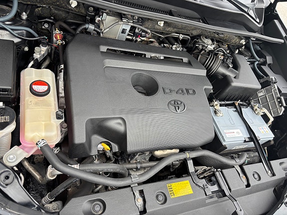 Toyota RAV4 19 of 30