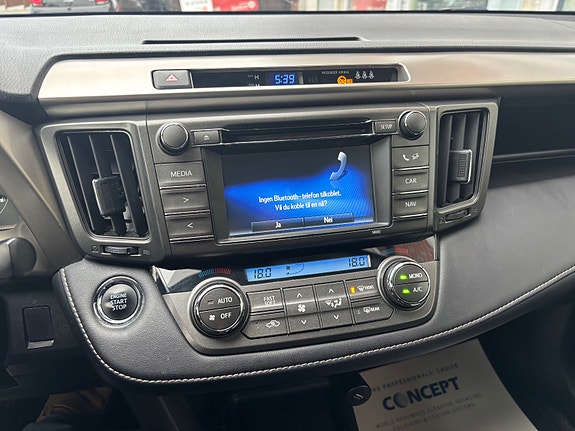 Toyota RAV4 25 of 30