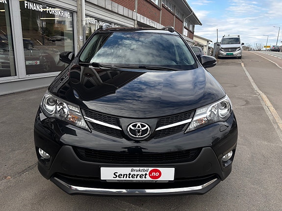 Toyota RAV4 13 of 30