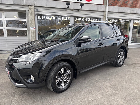 Toyota RAV4 3 of 30