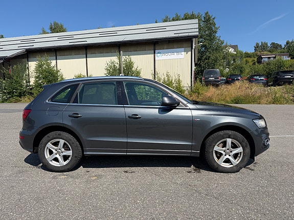 Audi Q5 4 of 17