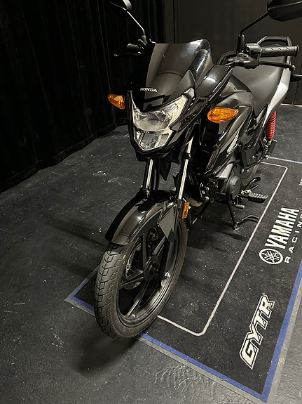 Honda CB 125F 5 of 5
