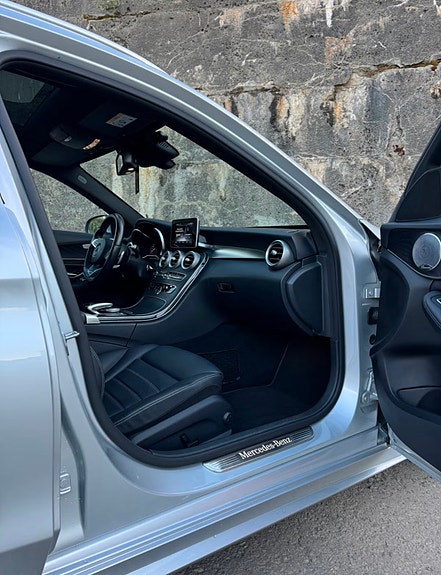 Mercedes-Benz C200 5 of 5