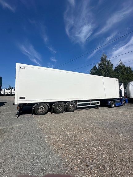 Ekeri Ekeri stykkgodstrailer med bommer. 2820mm innvendig 2 of 5