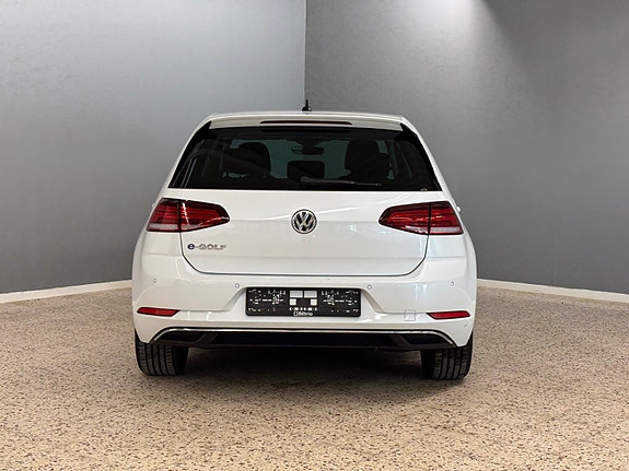 Volkswagen e-Golf VII 5 of 5