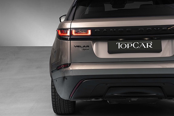 Land Rover Range Rover Velar 8 of 30