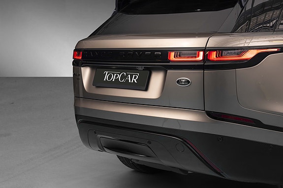 Land Rover Range Rover Velar 10 of 30