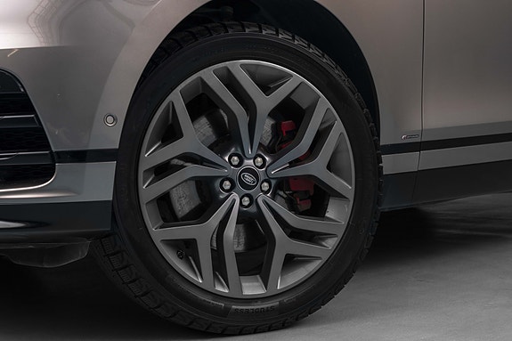 Land Rover Range Rover Velar 3 of 30