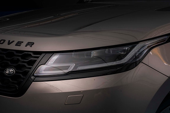 Land Rover Range Rover Velar 4 of 30