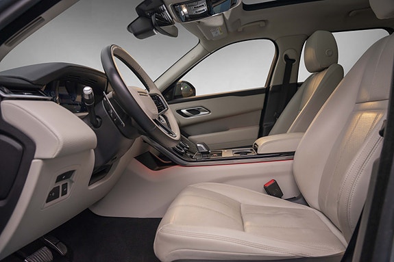 Land Rover Range Rover Velar 25 of 30