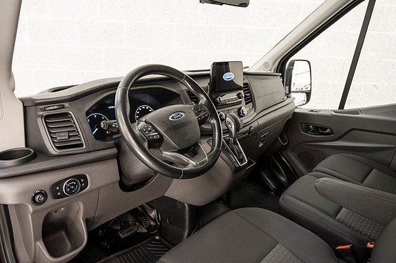 Ford Transit 10 of 28