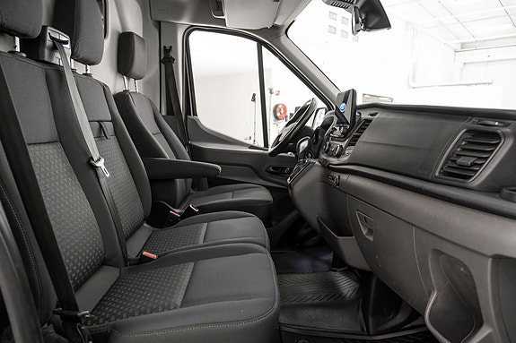 Ford Transit 25 of 28