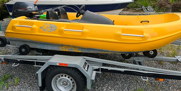 River 350 XR med 2009-modell Yamaha 9,9 hk 2 of 5