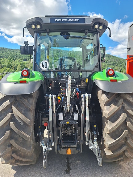 Deutz Fahr 6135C TTV 3 of 20