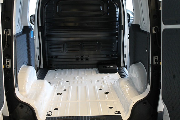 Kia PV5 10 of 23
