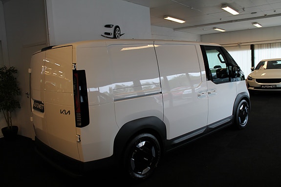 Kia PV5 4 of 23