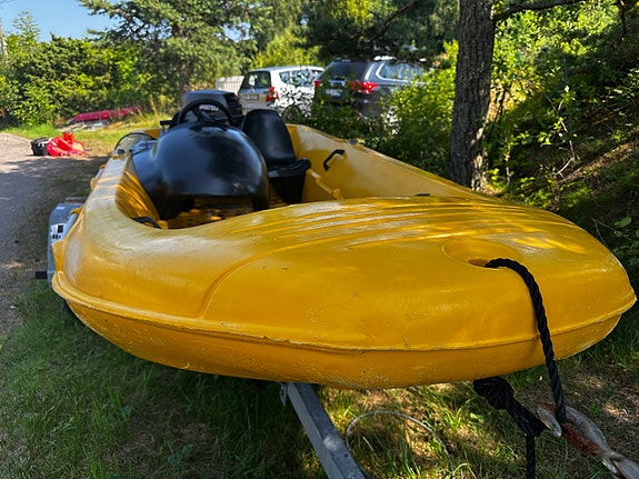 River 350 XR. Tohatsu 9.9 hk 2 of 5