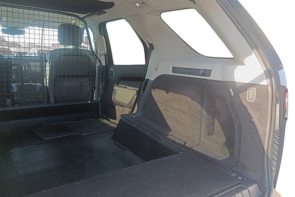 Land Rover Discovery 28 of 30